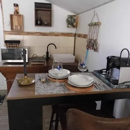 L'Histoire De L'Ouest , Jacuzzi Appartement Dole Extérieur photo