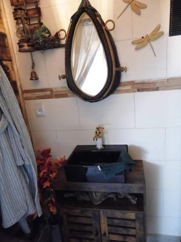 L'histoire De L'ouest , Jacuzzi Holiday home Dole